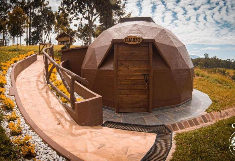 هتل کپسول Greenlandomesa Cuarzo