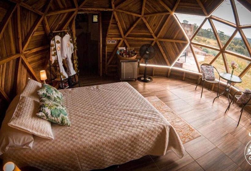 هتل کپسول Greenlandomesa Cuarzo