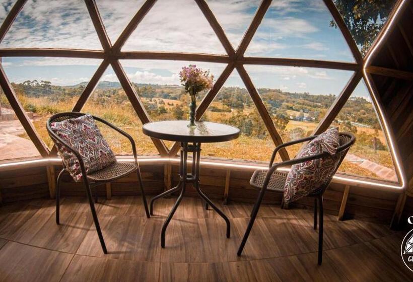 هتل کپسول Greenlandomesa Cuarzo