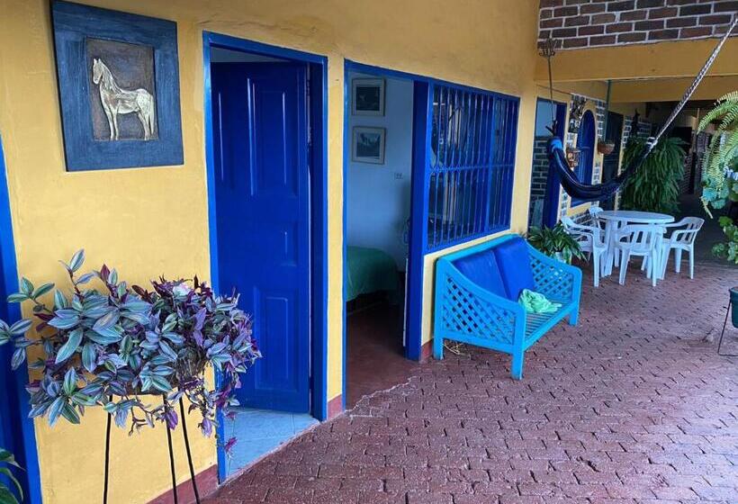 هتل Dinoagro Potrero Grande