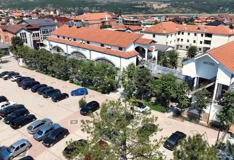 هتل Kompleksi Dion