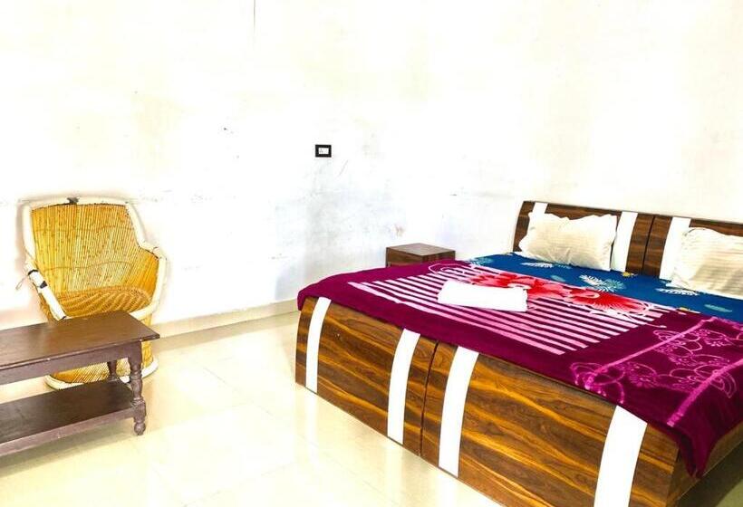 Отель Natures Nest