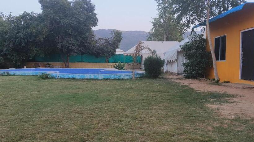 Отель Natures Nest