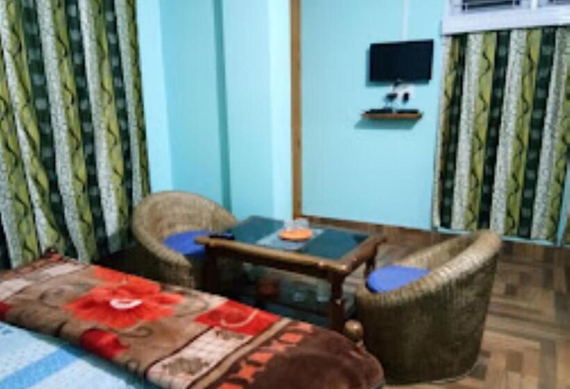 هتل North Hill Arunachal Pradesh