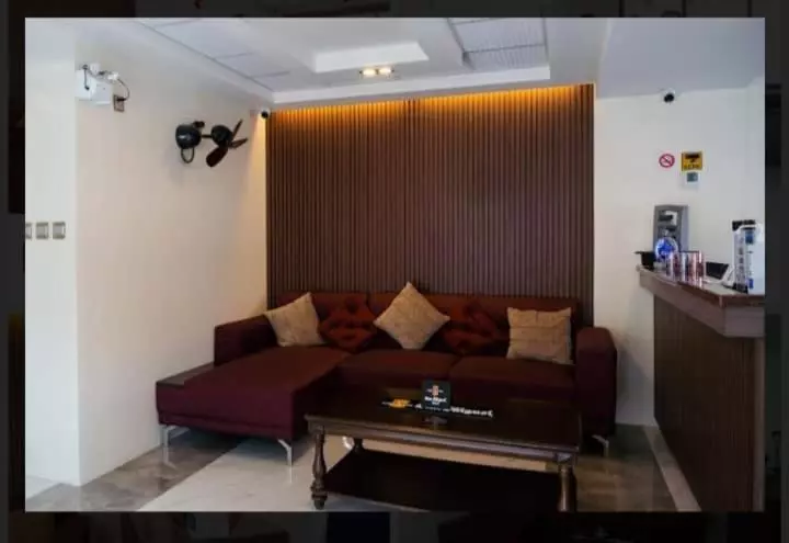 ホテル Reddoorz @ Washington Guest House Olongapo