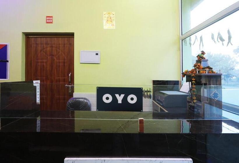 בית מלון כפרי Spot On Classic Palace