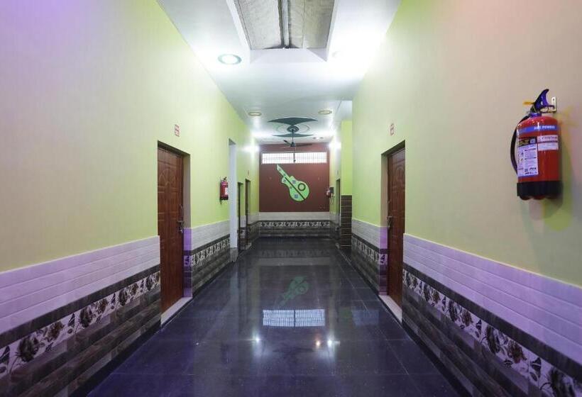 בית מלון כפרי Spot On Classic Palace