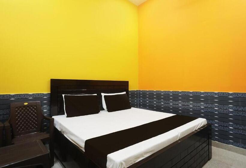 בית מלון כפרי Spot On Classic Palace