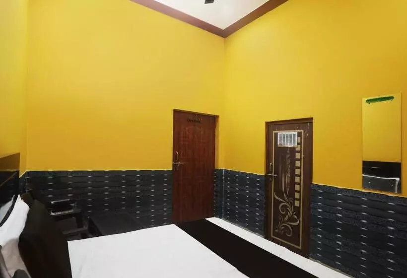 Hotelli Spot On Classic Palace