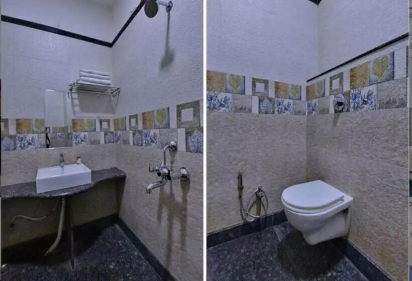 هتل Sunil Inn