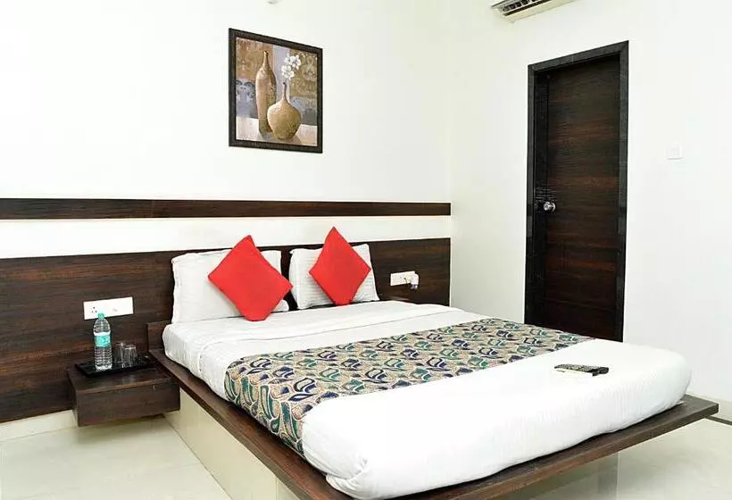 هتل Sunil Inn