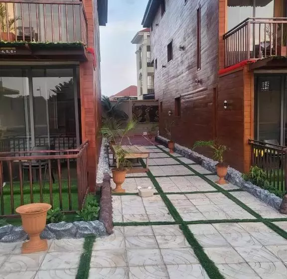 ホテル Wisdom Villa