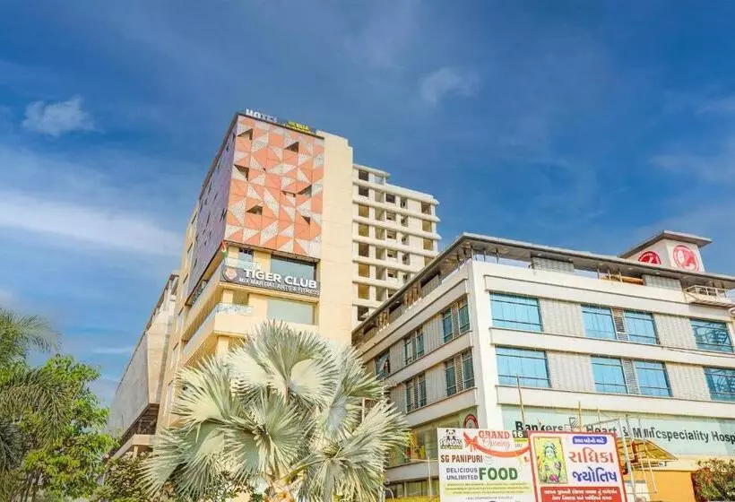Oyo Hotel H K Villa