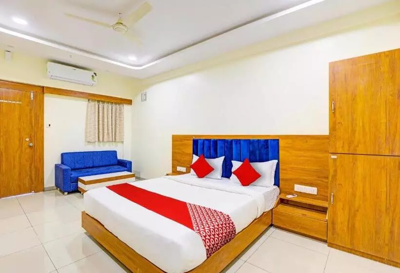 Oyo Hotel H K Villa