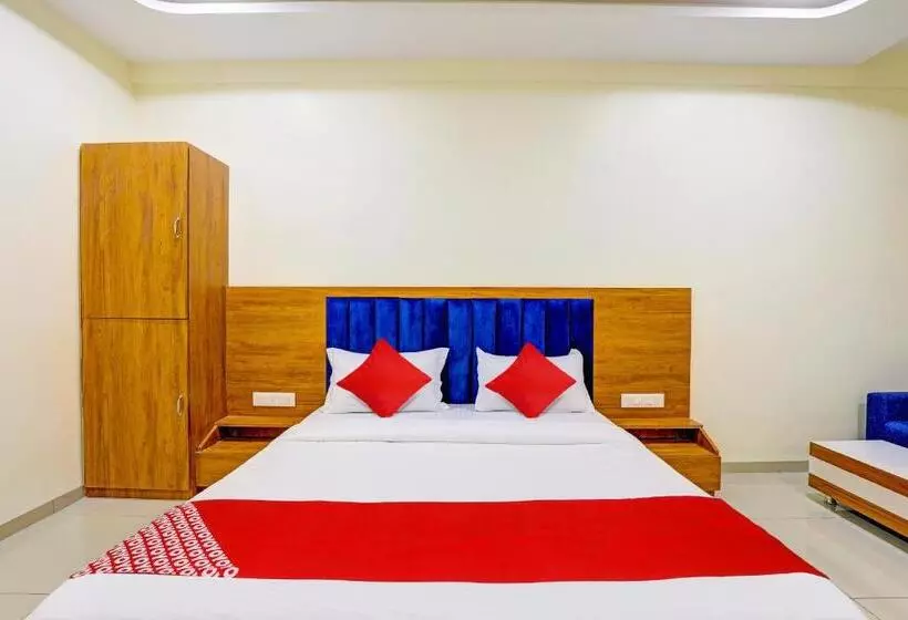 Oyo Hotel H K Villa