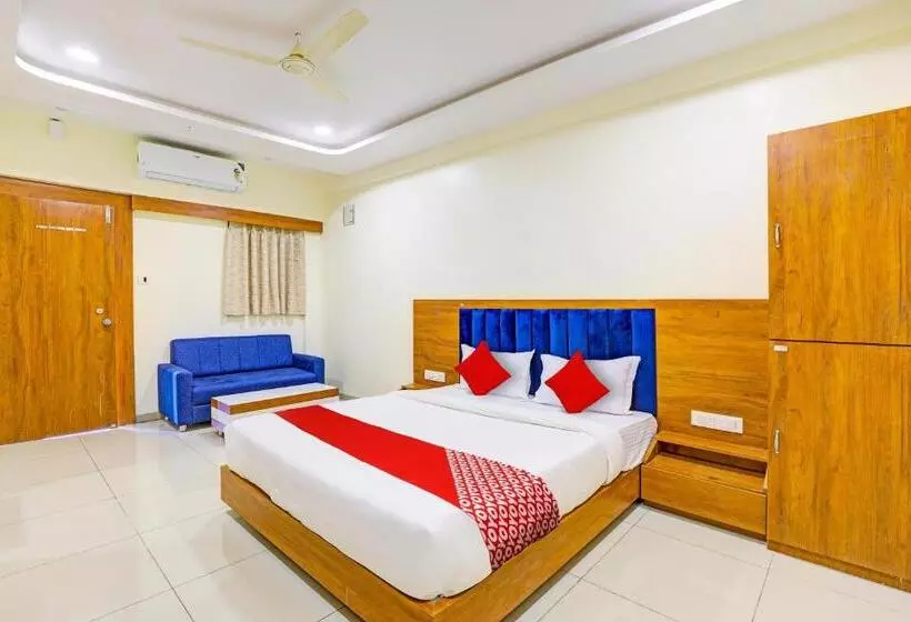 Oyo Hotel H K Villa