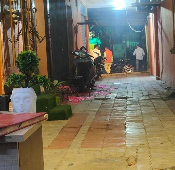 پانسیون Kashi Darsan