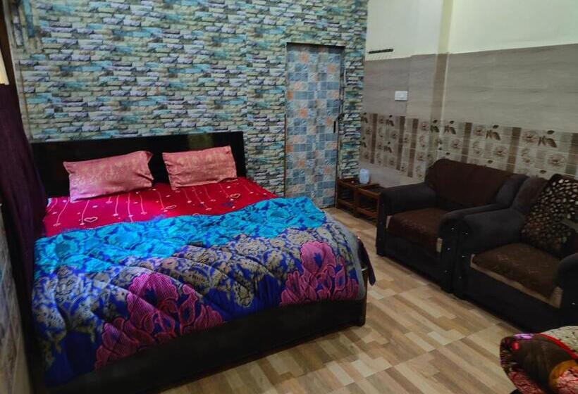 پانسیون Kashi Darsan