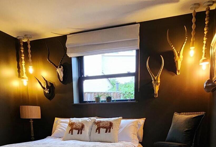 펜션 La Casa Rosa Cheltenham Free Parking Close To Racecourse