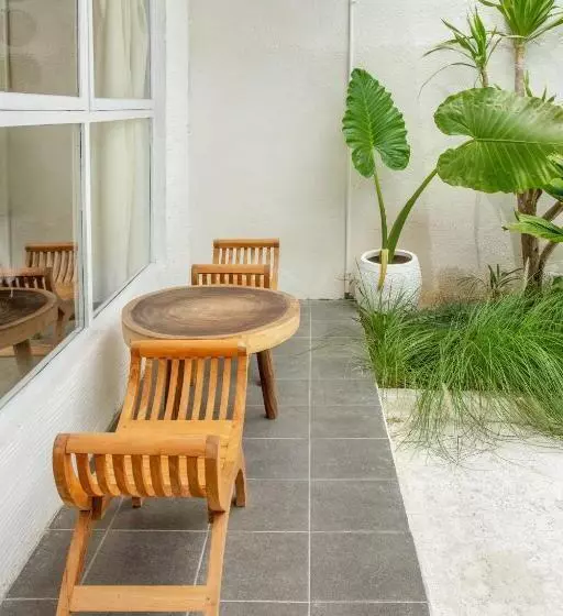 Majatalo Nirvana Villa