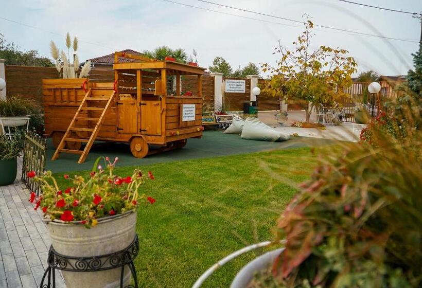 بنسيون Paleus Resort