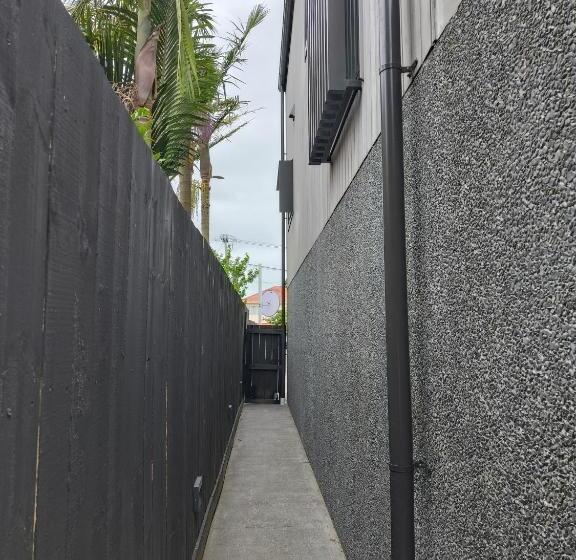 膳宿费 Private Room With Ensuite & Garden Epsom