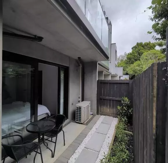 ペンション Private Room With Ensuite & Garden Epsom