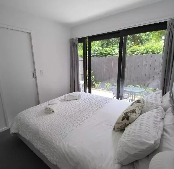 ペンション Private Room With Ensuite & Garden Epsom