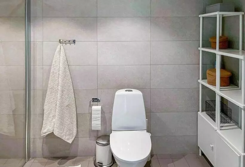 پانسیون Room In Guest Room   Guest Room Close To Malmö Arena