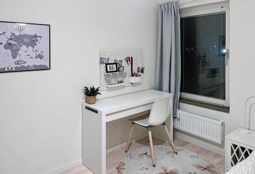 פנסיון Room In Guest Room   Guest Room Close To Malmö Arena