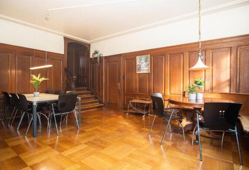 פנסיון Two Rooms In Beautiful Villa In The Heart Of Basel