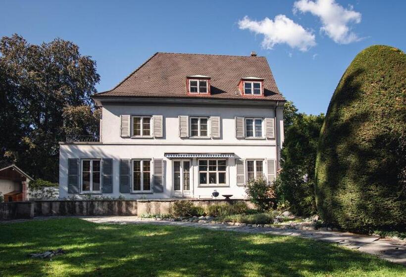 פנסיון Two Rooms In Beautiful Villa In The Heart Of Basel