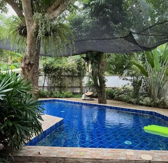 استراحتگاه Standard Room With Swimming Pool Access