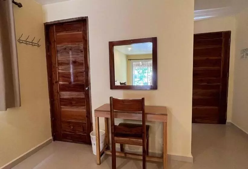 استراحتگاه Standard Room With Swimming Pool Access