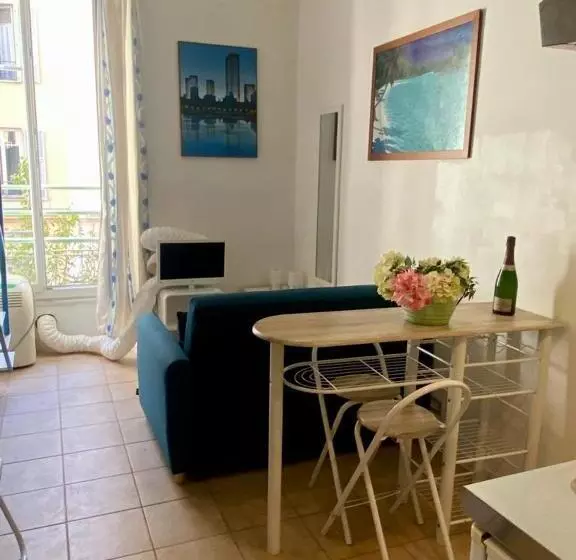 Studio Azur Fsh
