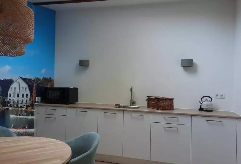 ベッドアンドブレックファースト Blrk 285