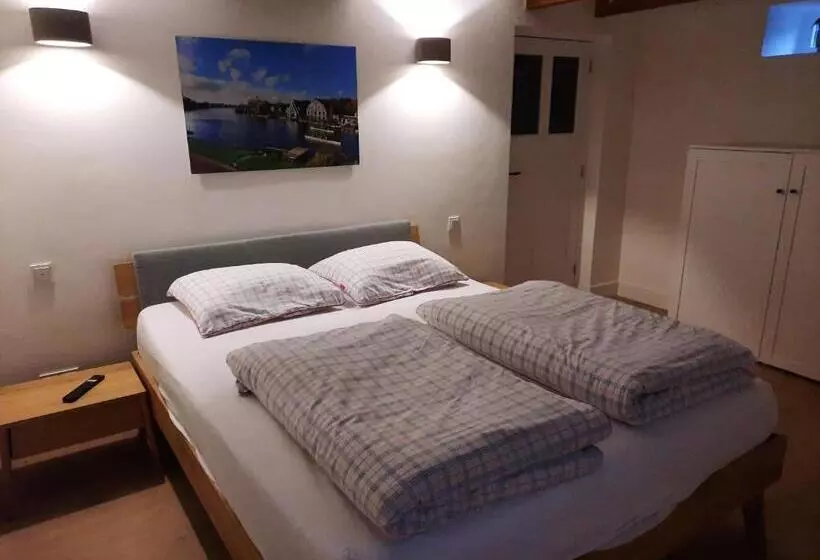 ベッドアンドブレックファースト Blrk 285