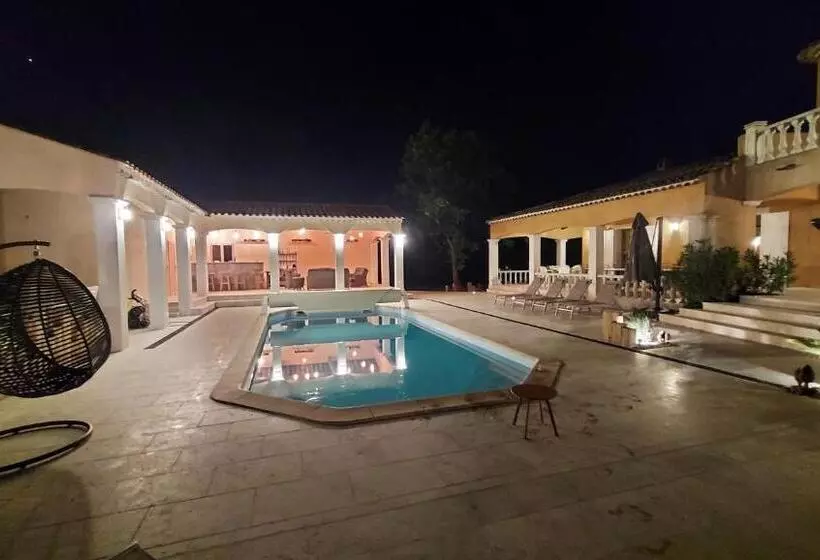 ベッドアンドブレックファースト Le Mas Provençal