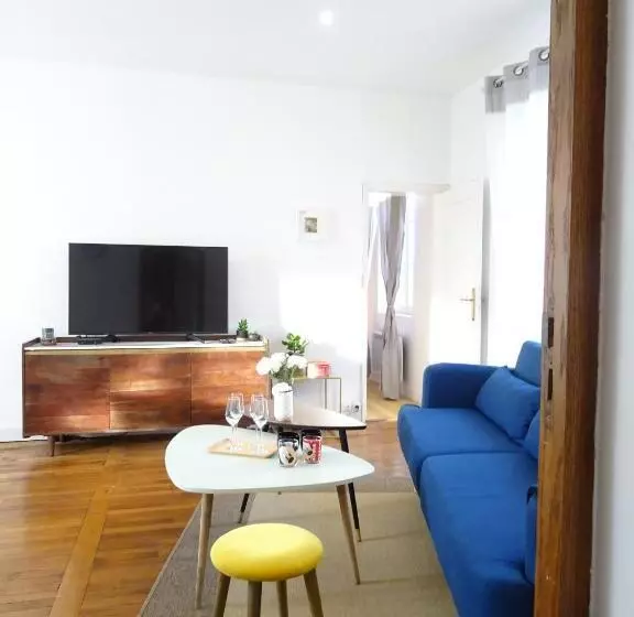 Aamiaismajoitus (B&B) Square Bnb   Duplex à 10min De Disneyland Paris