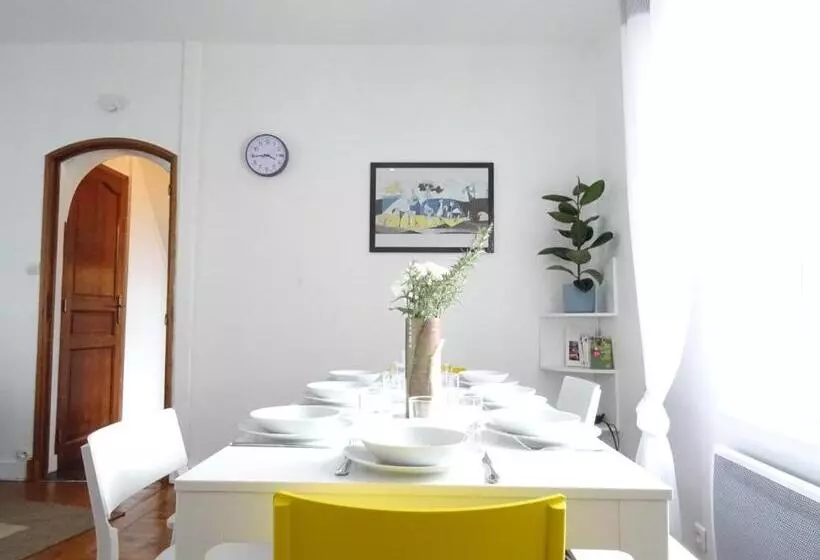 Aamiaismajoitus (B&B) Square Bnb   Duplex à 10min De Disneyland Paris