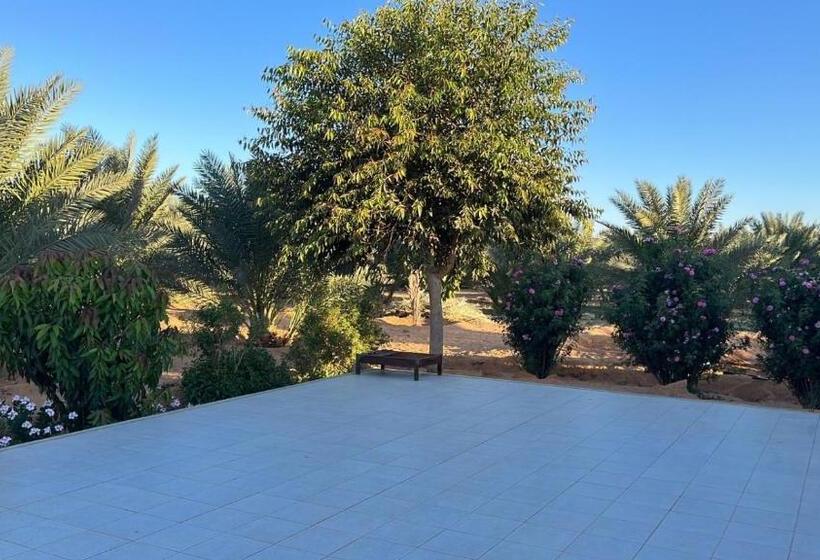 בית מלון כפרי استكنان