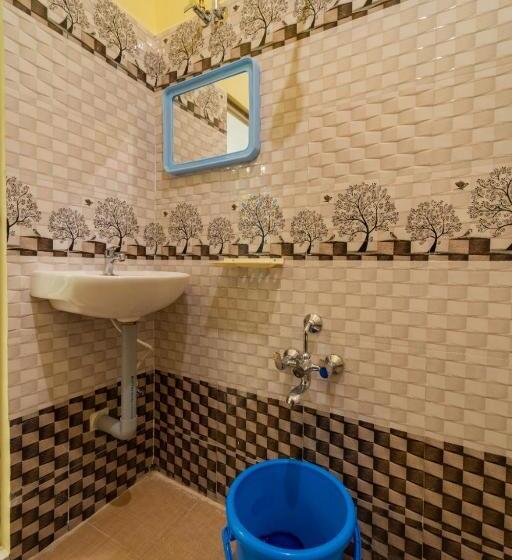 Отель Aashikha Farm House Puducherry