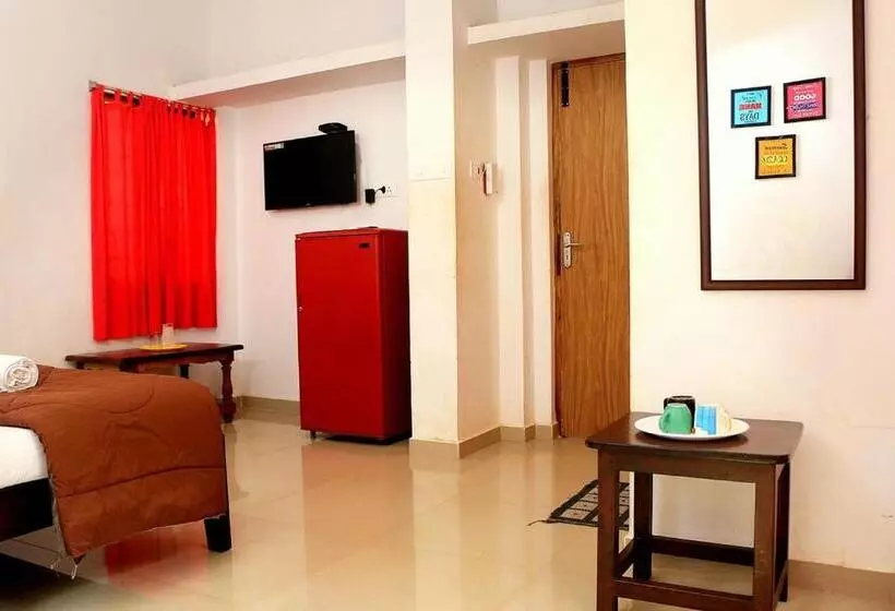 هتل Aashikha Farm House Puducherry