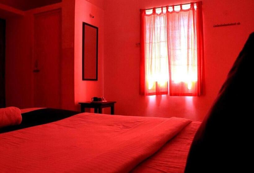 Отель Aashikha Farm House Puducherry