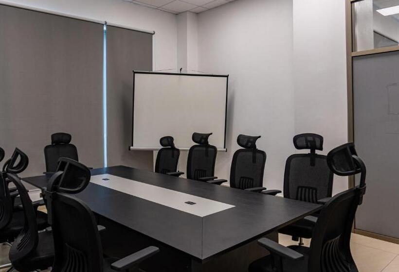 هتل Black Diamond