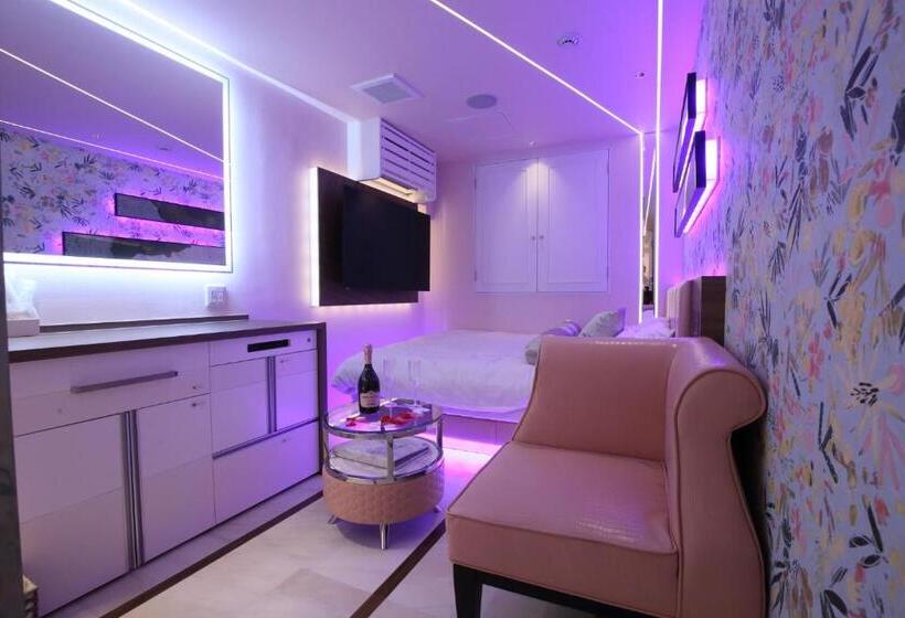 هتل Blanche 大人専用