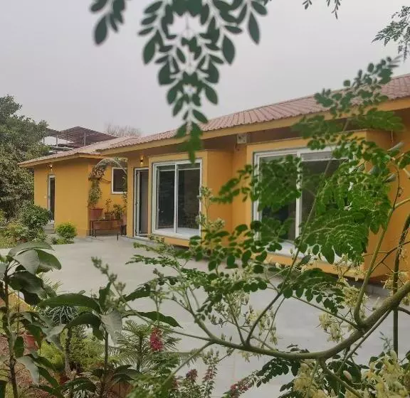 هتل Girisadan Organic Farm Retreat & Botanical Forest
