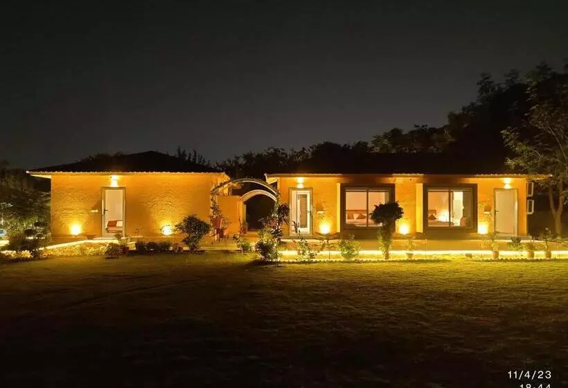 هتل Girisadan Organic Farm Retreat & Botanical Forest