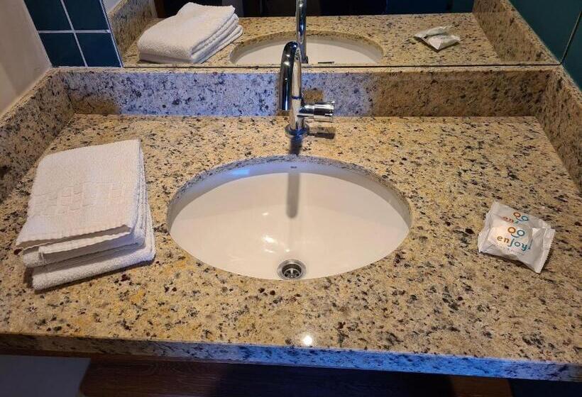 هتل Ideal Para Famílias, Hospede Se No Solar Das águas