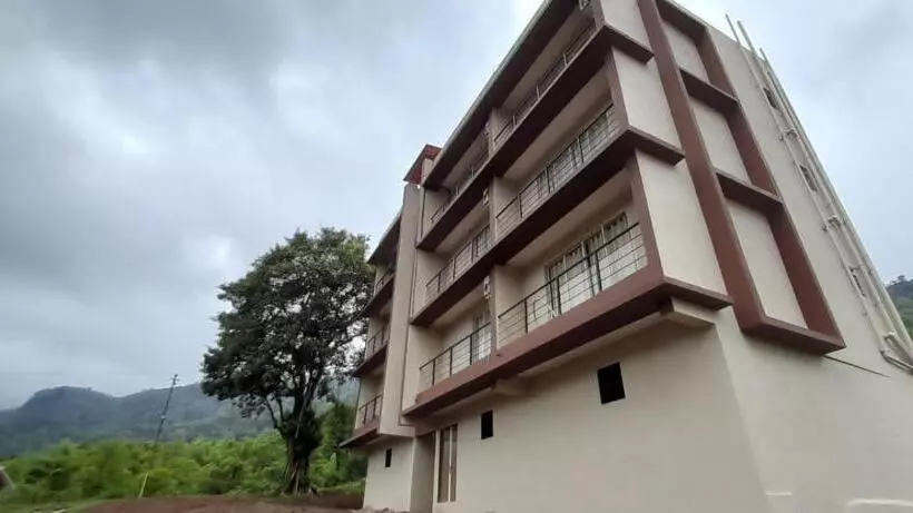 ホテル Jambrung Studio Apartments With Common Pool